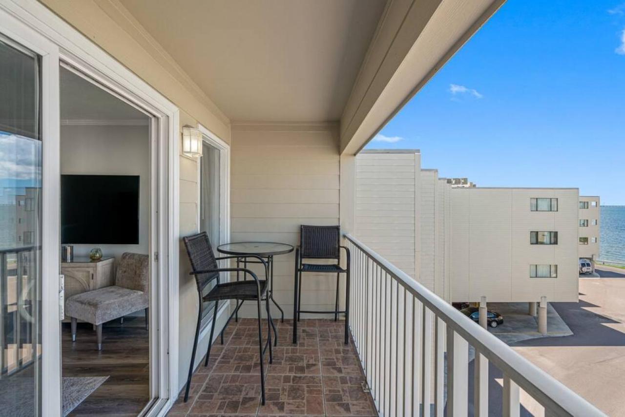 Stunning Bay Views From Your Private Balcony Tampa Exterior photo